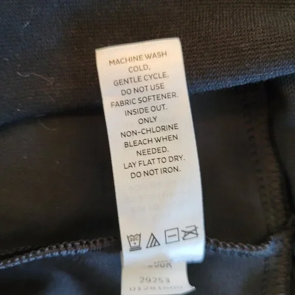 ASsets Spanx Leggings Medium Metallic Gold Faux Leather Disco Mob Wife 16394